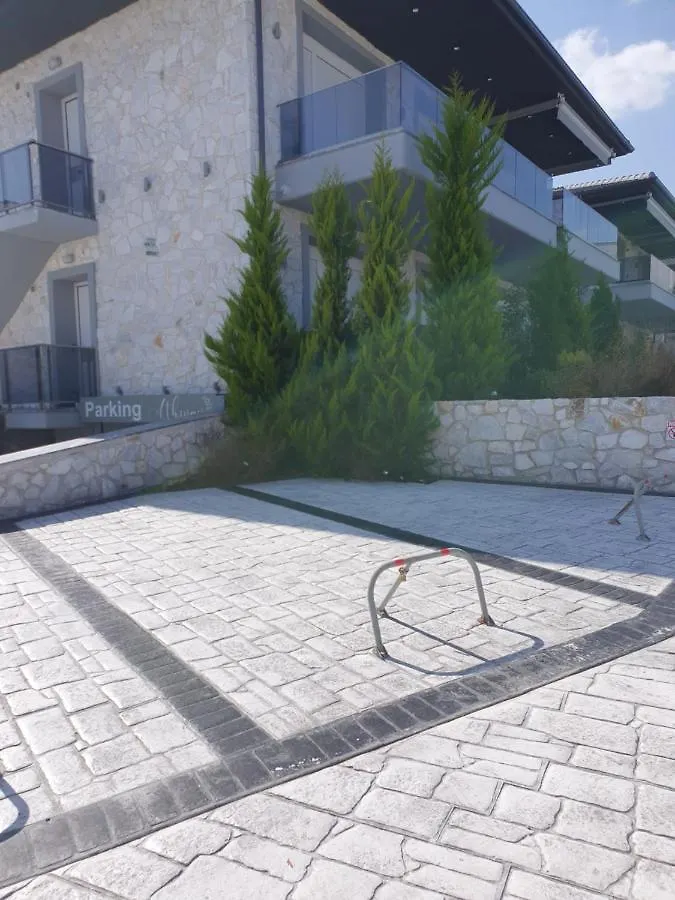 Apartments Χανιώτη